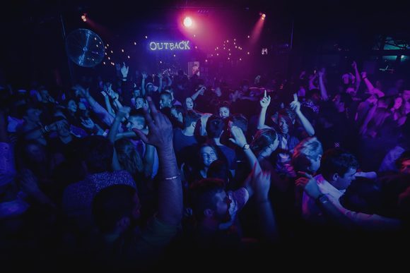 HARMAN Professional Solutions Helps Outback Inn Rise to the Top of Hamilton’s Nightclub Scene